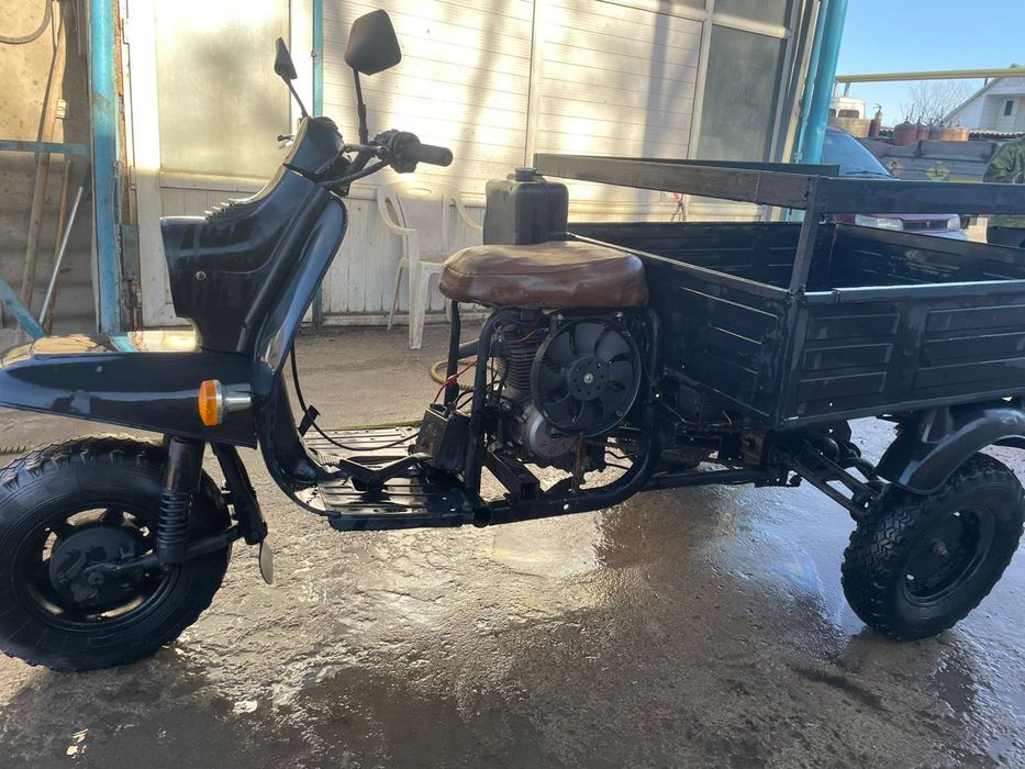 Продам моторолер муровей