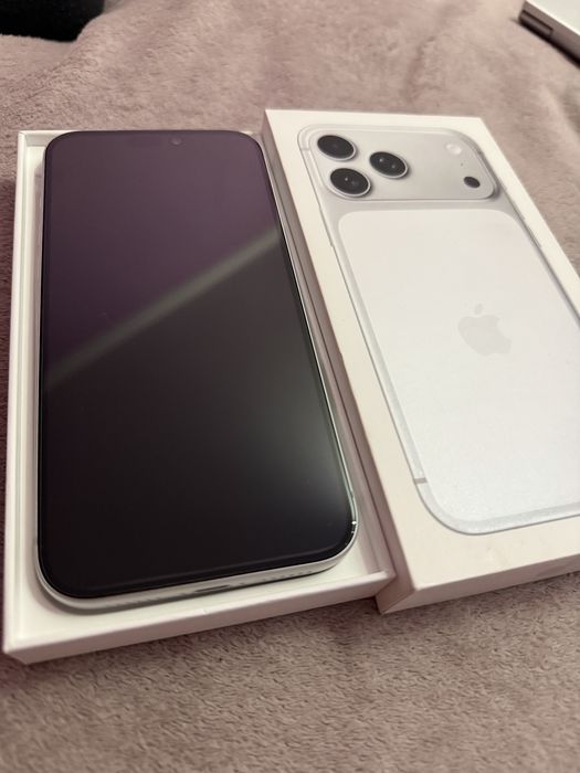 Iphone 17 Pro Max 100%