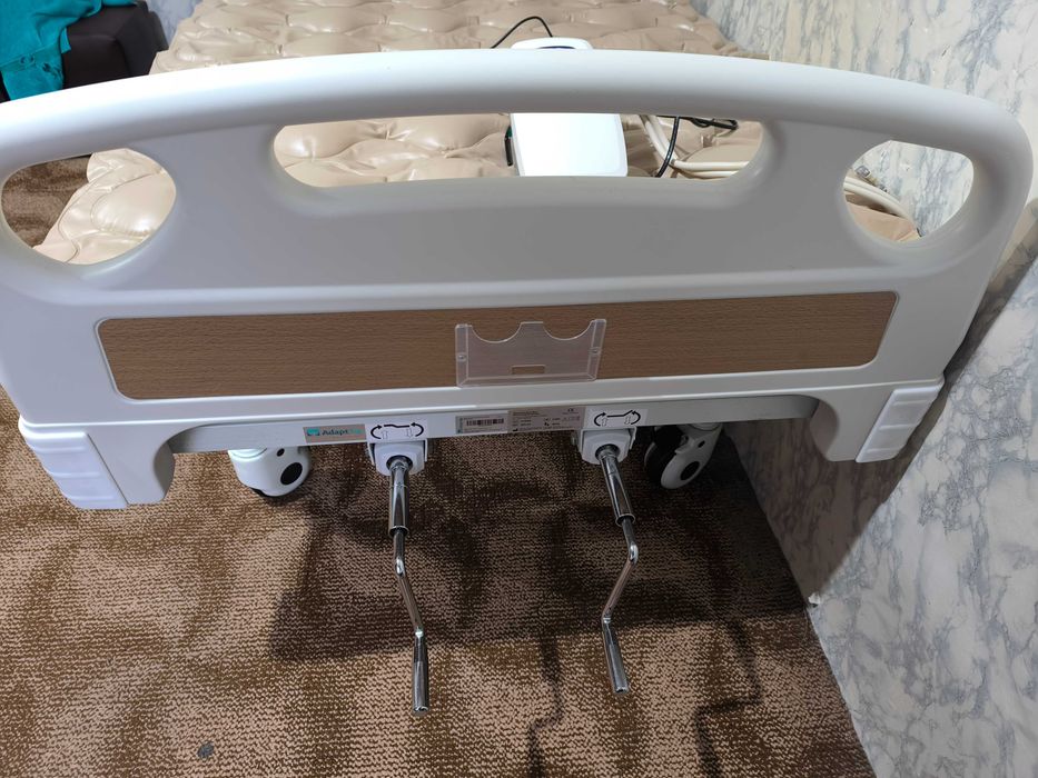 Механично болнично легло + антидекубитален дюшек