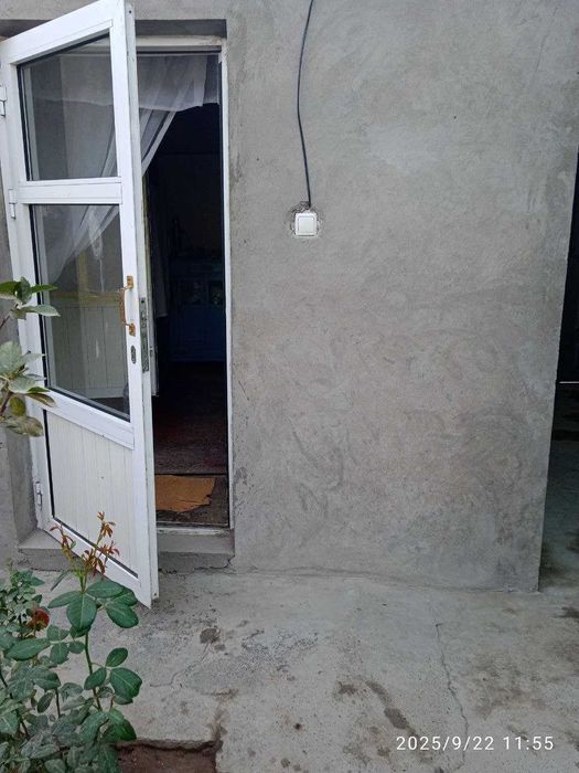 Keles sputnikda uy sotiladi 2.8 sotix