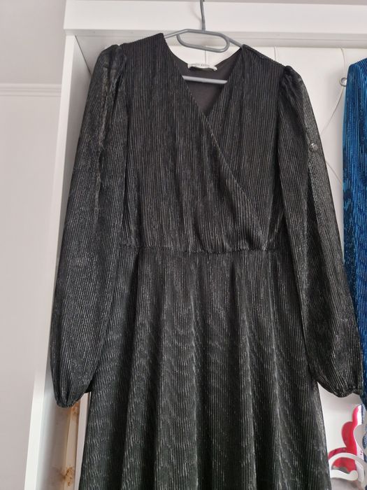 Rochii elegante strălucitoare