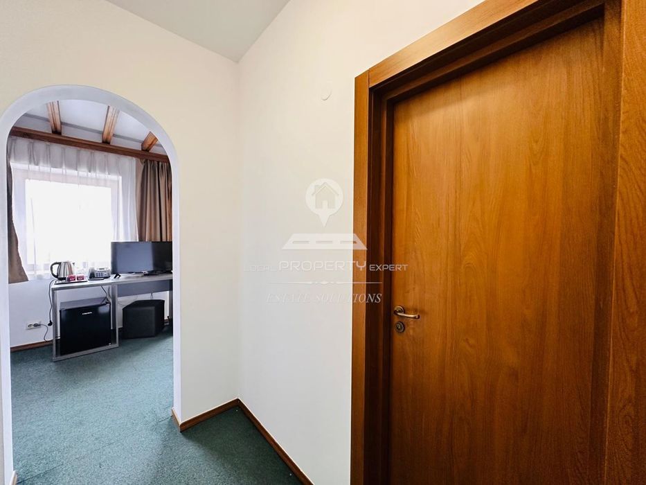 Дава се под наем Двустаен апартамент в Банско - 40 кв.м за 300 € - Снимка #1