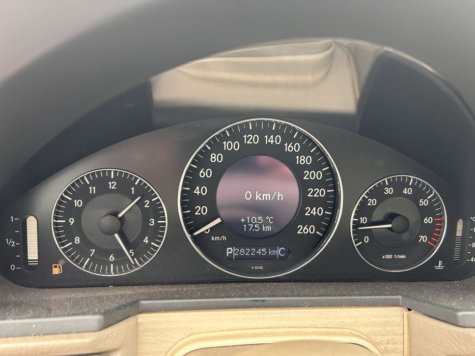 Mercedes Benz  E320 Газ/бензин