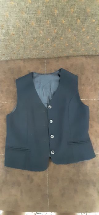 Продам кофту и желетку в школу