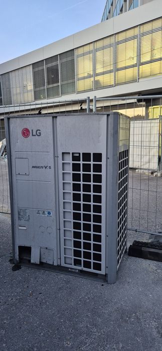 Vând pompă de căldură LG MULTI.V5 perfect funcțională din anul 2017
