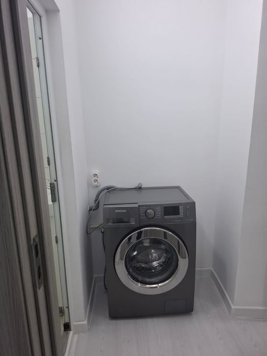 Închiriez garsonieră pe termen lung ,zona Vest