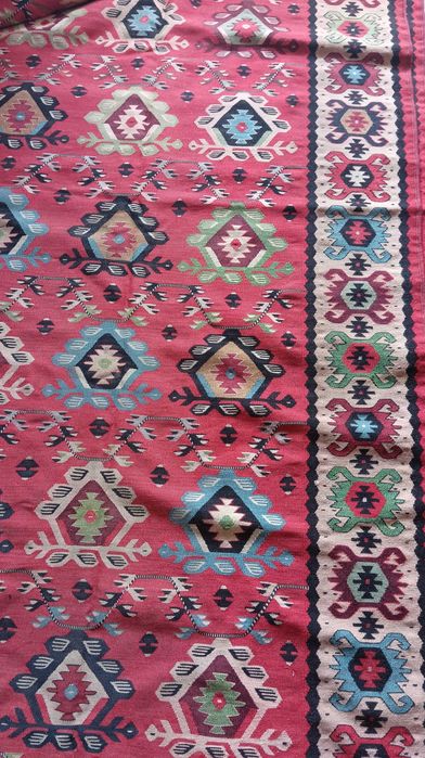 Поръчков чипровски килим - модел "Зелки"