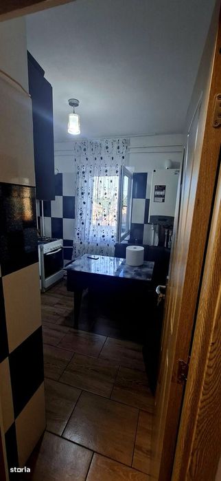 2 camere Eremia , Decomandat / Centrală , Amplasament DEOSEBIT