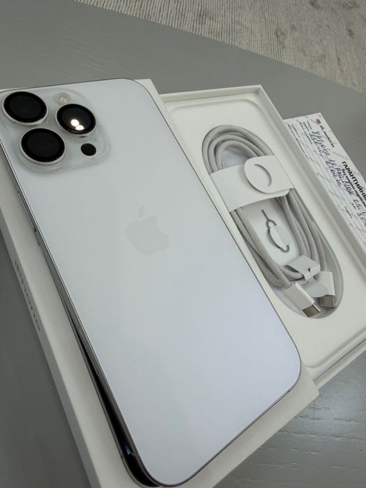 Iphone 16 pro max 256 gb white
