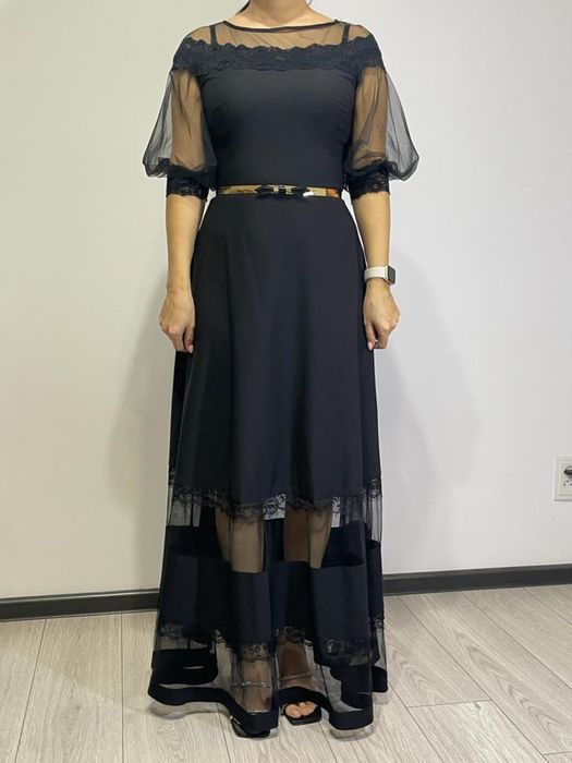 Продам платье , черное, пости новое