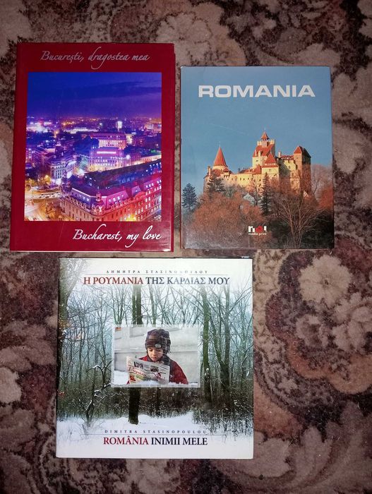 Vând albume Romania
