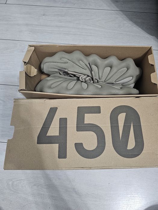 Adidasi yeezy  450 nr. 44  2/3