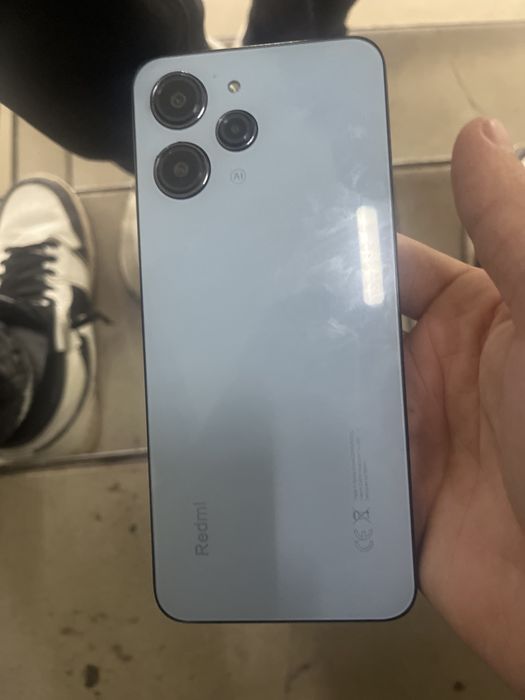 Redmi Xiaomi 12 продам срочно 15к
