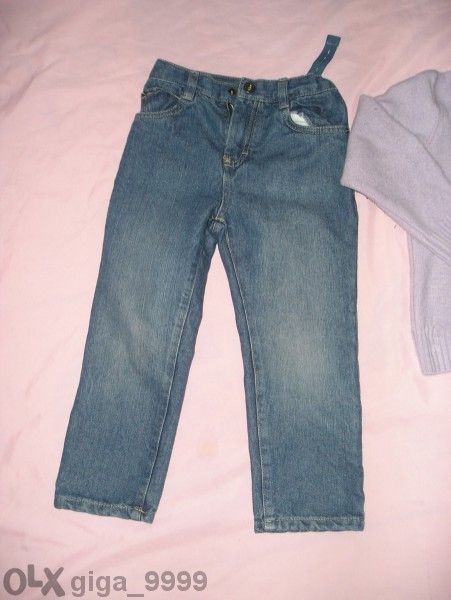 3/4г - дънки и жилетка на Бенетон