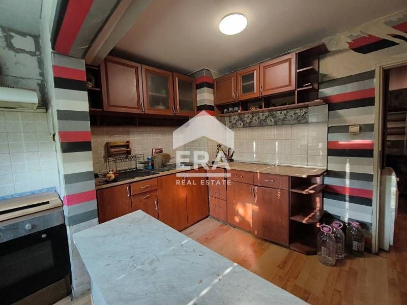 Продава се Двустаен апартамент в Хасково, Орфей - 58 кв.м за 1047 €/кв.м - Снимка #2