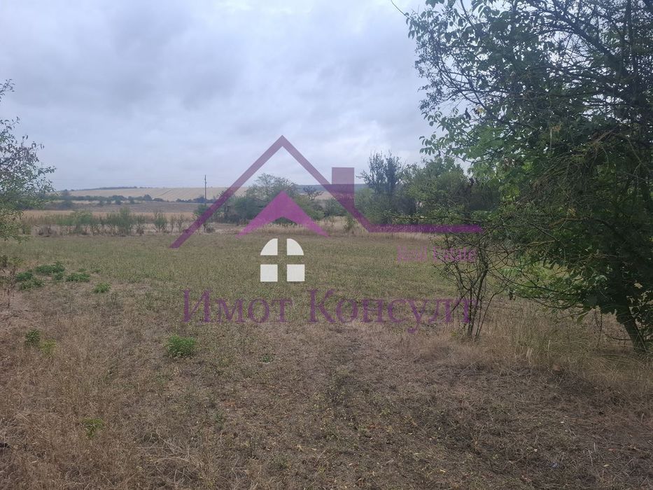 Къща в Силистра, област-с.Гарван площ 100 цена 15000