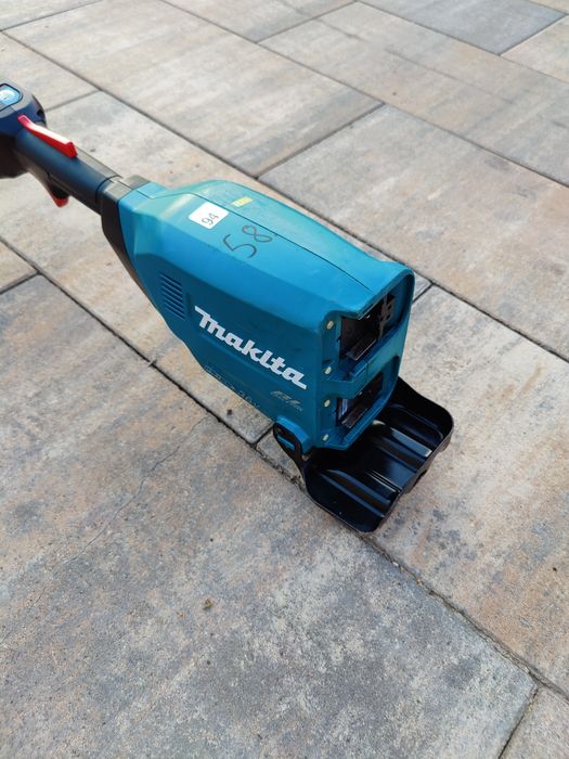 Motocoasă Makita DUR369L