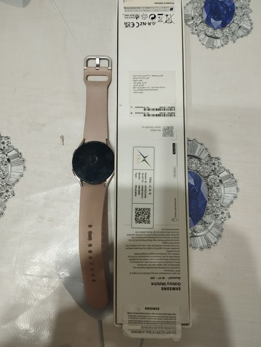 Часы Самсунг watch 4