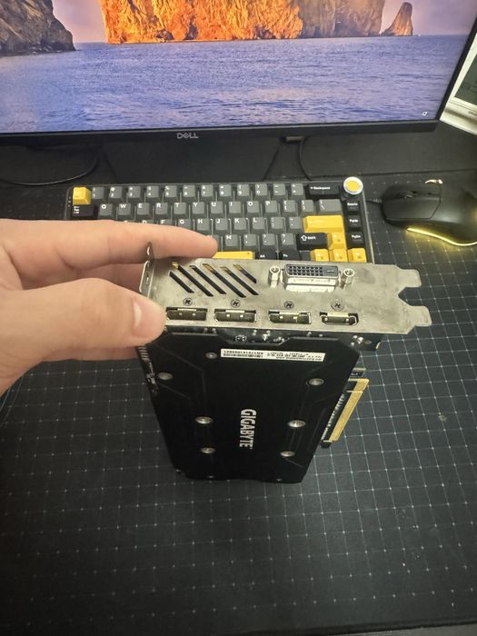 Placa video rx 570 rgb