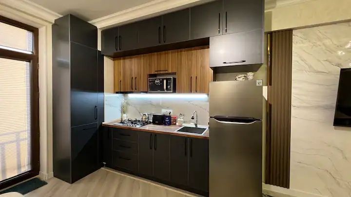 Сдается 2 ком квартира посуточно на батысе