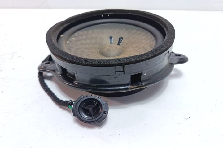 Boxa fata stanga A1688200102 Mercedes-Benz A-Class W168