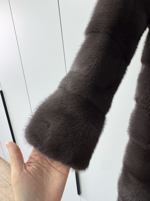 Продам норковую шубу