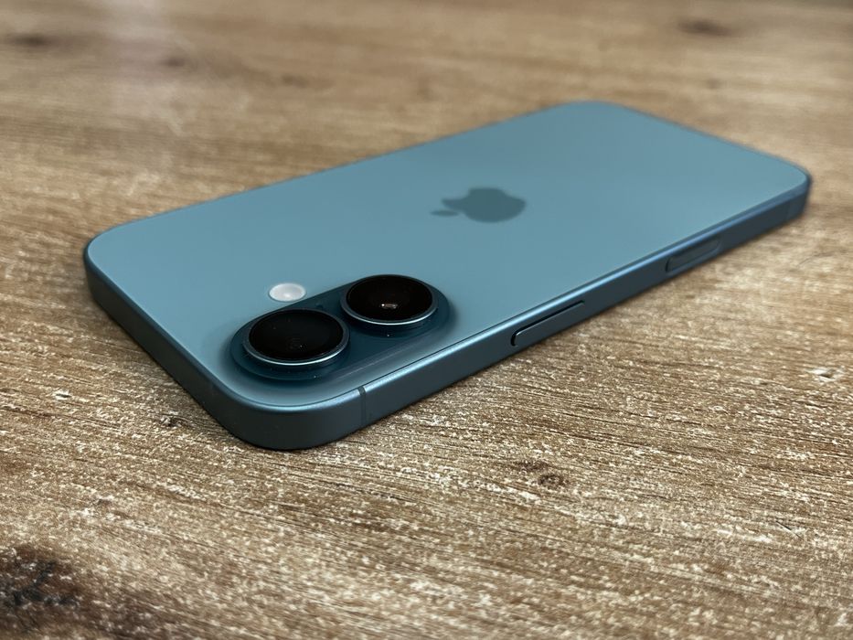 iPhone 16 128GB Перфектен 100% Бат Гаранция