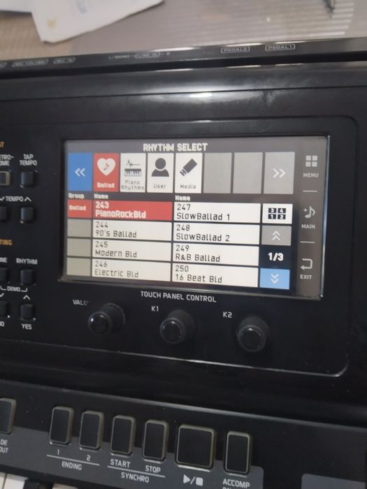 Vând orga Casio  MZ - x 300