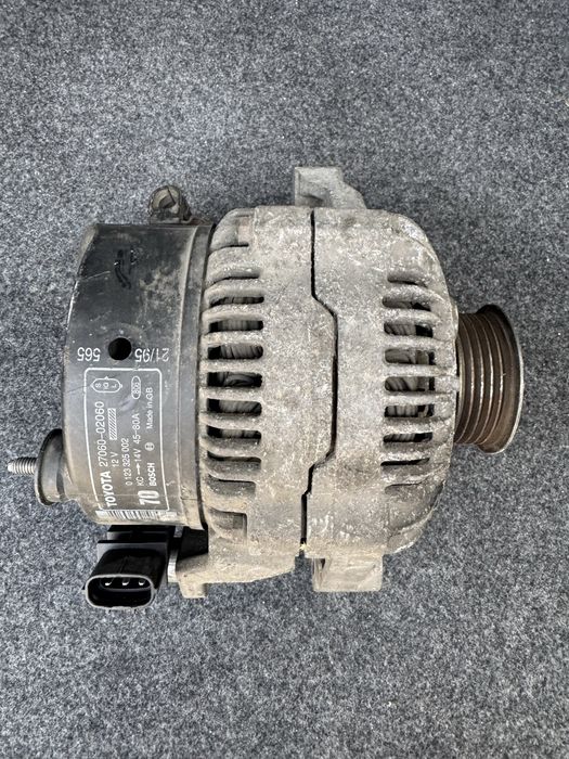 Toyota Carina E/ Генератор Бошивский