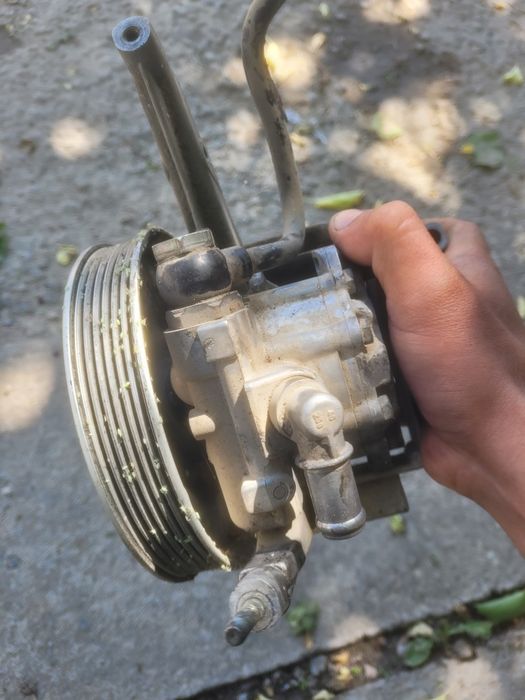 гур насос на ауди 2.8 пассатб5