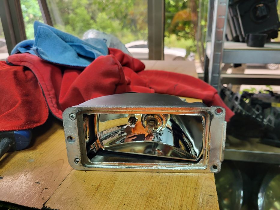 ПРЕНИКЕЛИРАНЕ на рефлектори на ретро автомобили prenikekirane