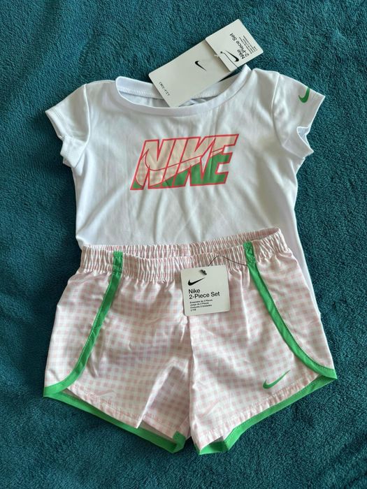 Детски екипи Nike - нови! Размер 24 м