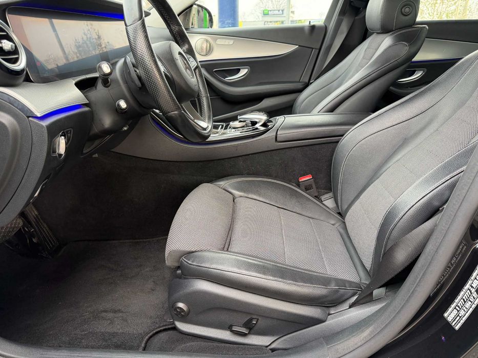 Mercedes E200 Avantgarde Tableta Camere 360 Iluminat Carplay