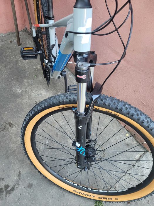 Bicicleta cube 27.5 S