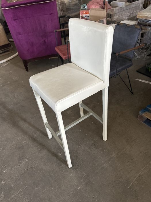 Барови столови