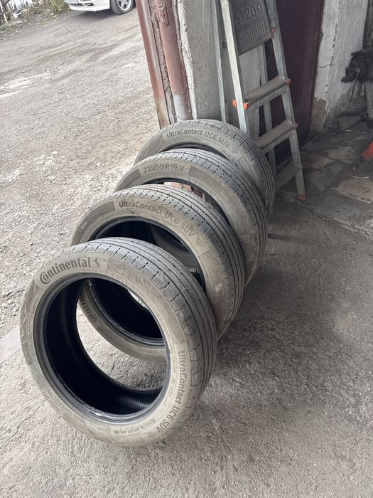 Продам шины 235/50 R19