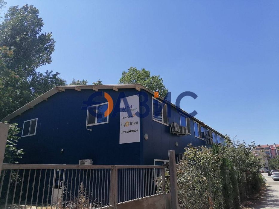 Двуетажна офис сграда в центъра на к.к. Слънчев бряг , област. Бургас,