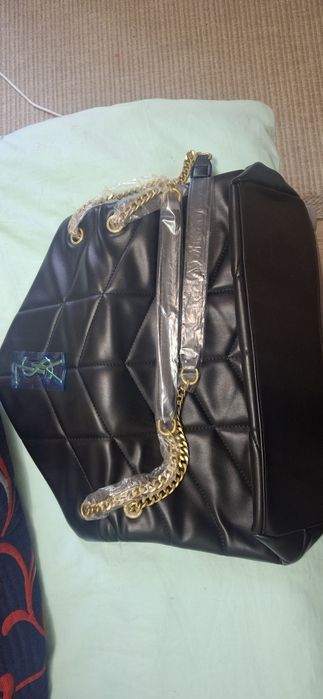 Продам женскую сумку.