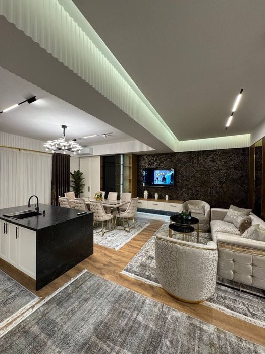 Паркентский!  Жк Оксарой! Сдаётся 4х комнатная  квартира в центре!