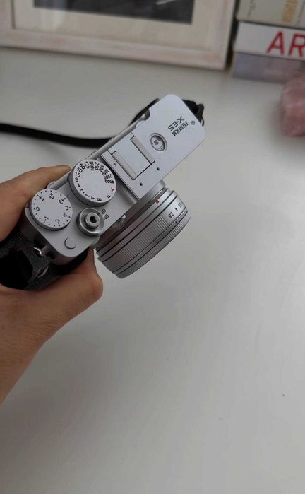 Фотоаппарат fujifilm X-E5.