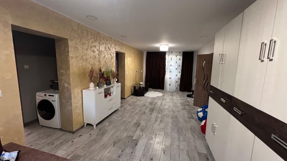 Duplex în Petroșani strada Independenței
