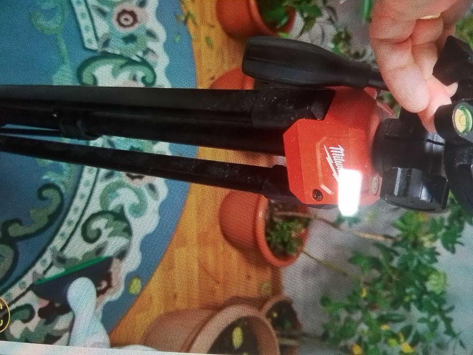 Laser milwaukee 360 grade M12   3PL.  Preț fix