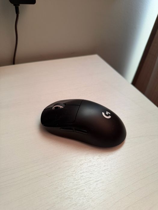 Продам мышь logitech pro Supetlitght