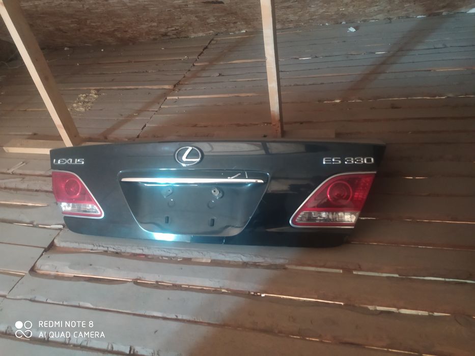 Задняя крышка lexus