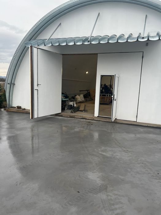 Давам помещение за склад или производство