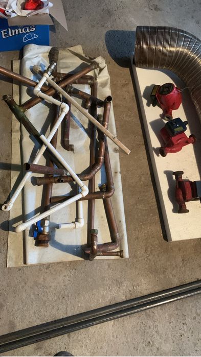 Vand boiler termoelectric aproape nou si 3 pompe folosite 2 ani