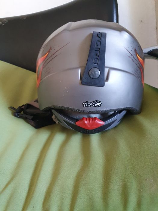 Casca ski giro  în stare buna