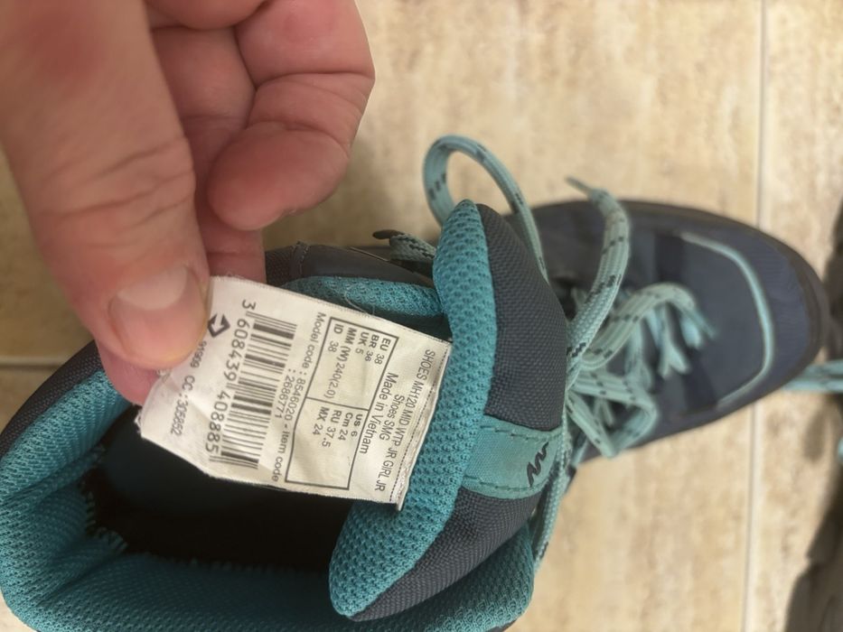 Обувки водоустойчеви, боти от Декатлон,  38 номер.