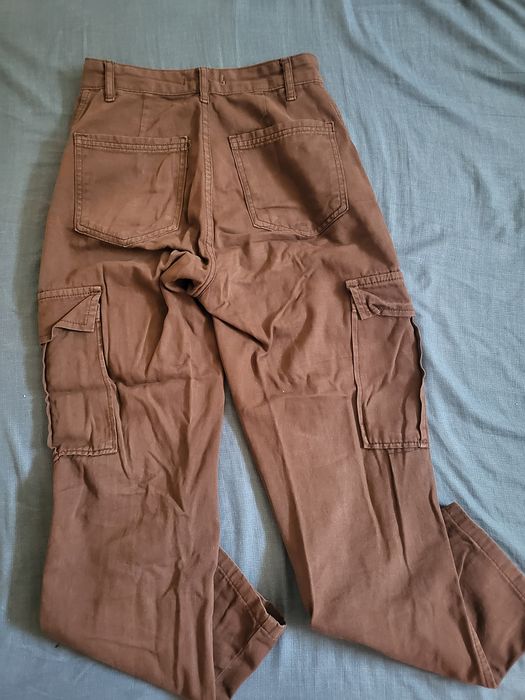 Pantaloni cargo Strafivarius