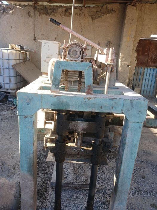 Ишлаб чикариши идиал 100 дан ортик поддон бор